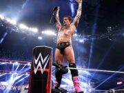 Chicago Miracle: CM Punk Returns to Raw, Stuns Sami Zayn to Win Undisputed WWE Championship CM Punk captures the Undisputed WWE Title from Sami Zayn
